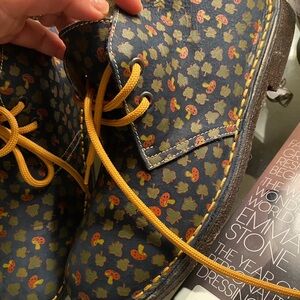 Boho mushroom boots, men’s 42 EU, made in Italy, lightweight, like new handmade